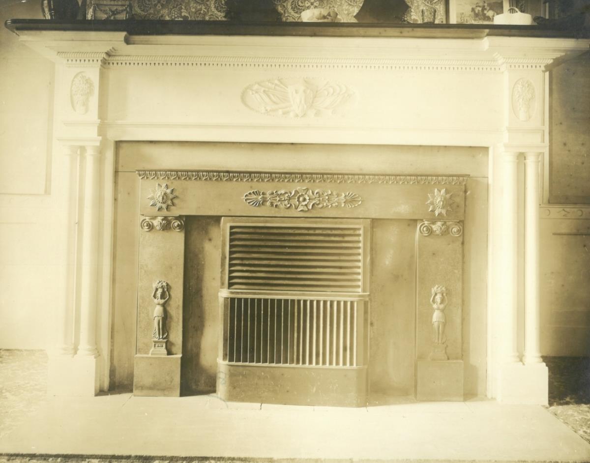 Salem, Kamin: Womans Bureau
