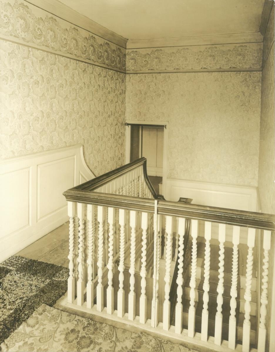 Salem, 93, Federal Street, William R. Colly House, Treppe