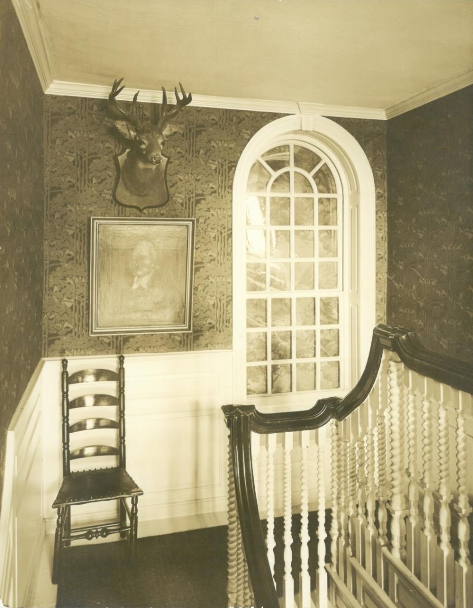 Salem, 93, Federal Street, William R. Colly House, Treppe