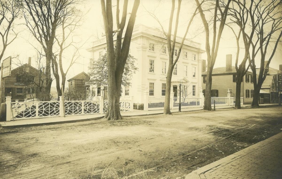 Salem, Haus: Nichols House