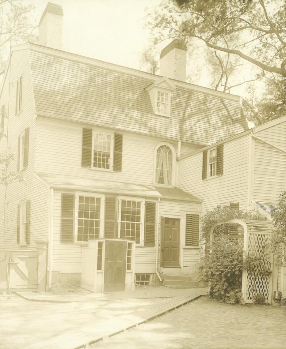 Salem, Haus: Osgodd Home