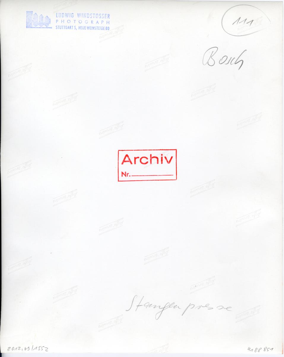 Robert Bosch GmbH, Blick auf die Stangenpresse