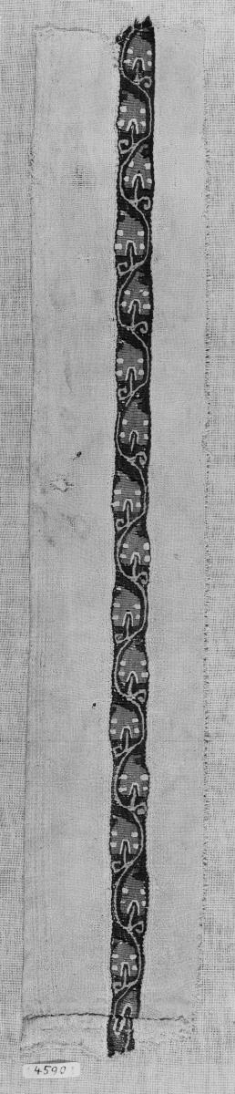 Fragment mit Zierstreifen