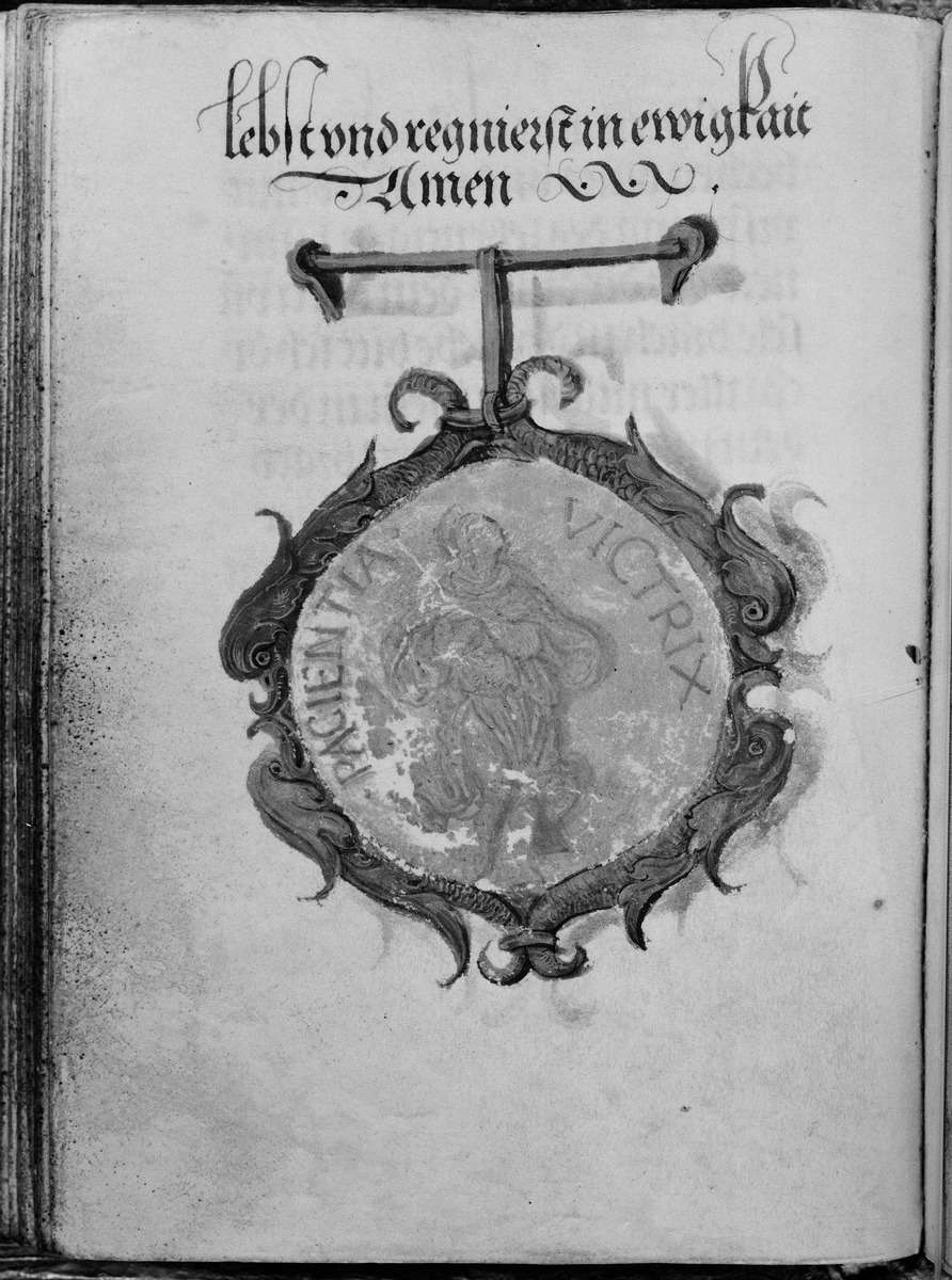 Gebetbuch des Matthäus Schwarz. Textseite, in der Umrandung acht Putti, numeriert 7-13