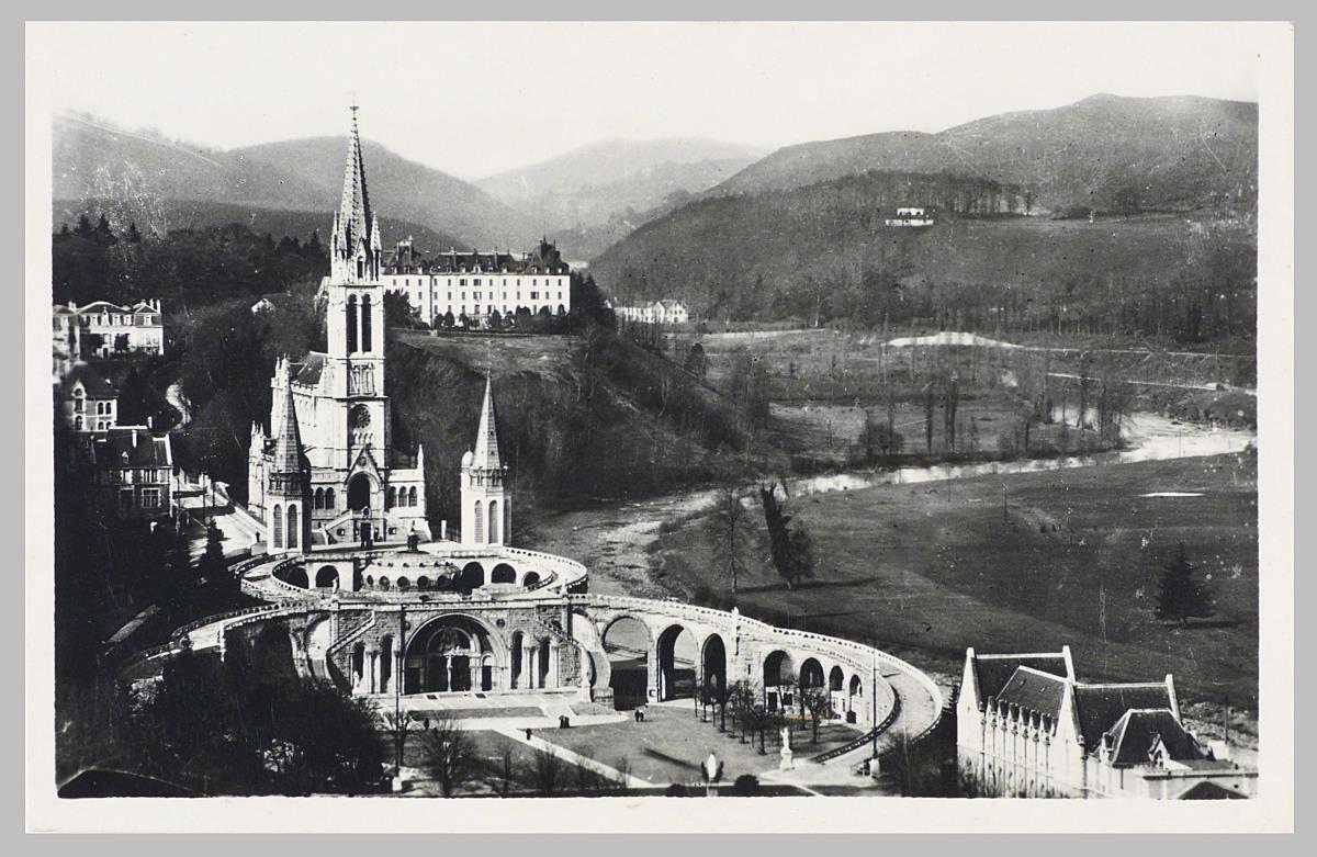 La Basilique vue du Château-Fort.