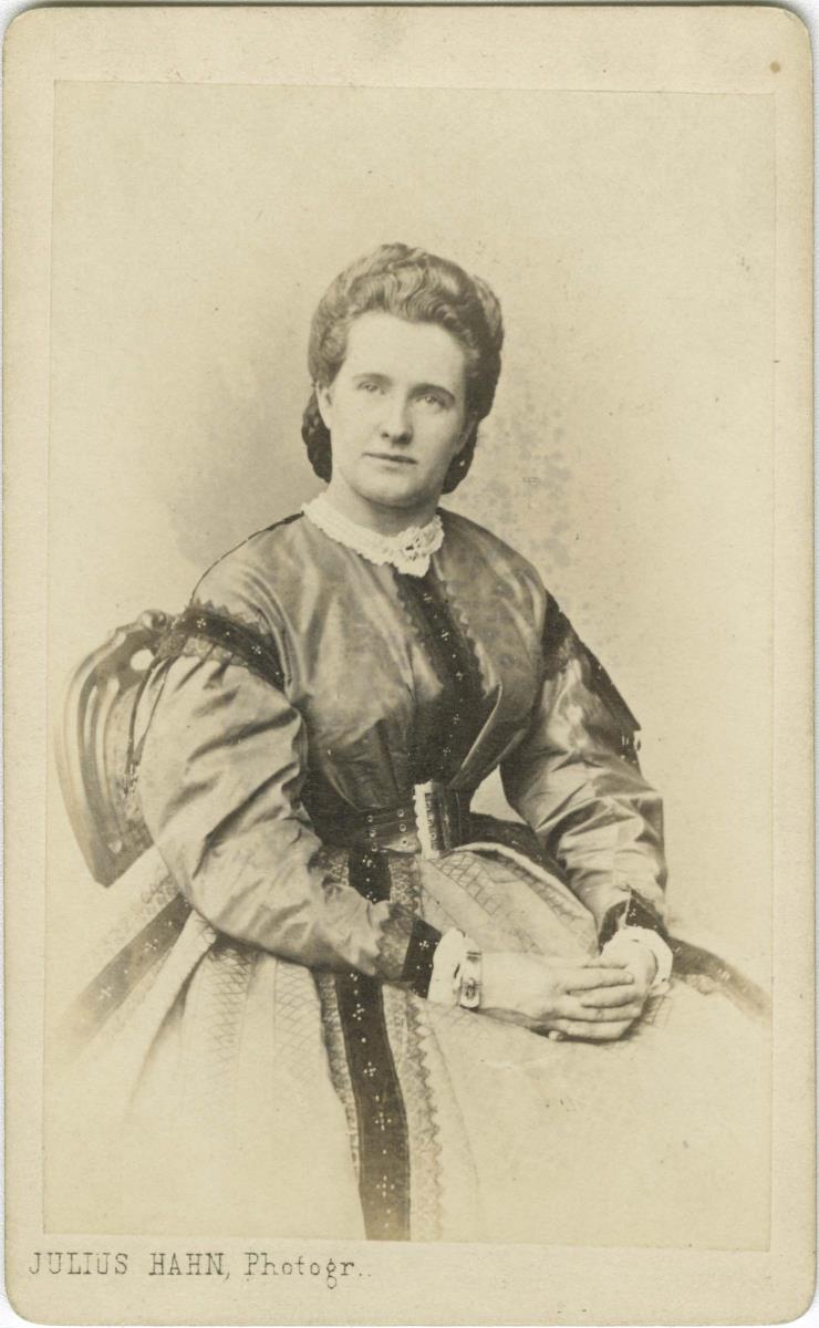 Porträt der Clara Hübner