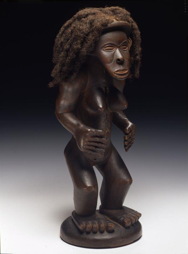 Figur einer Königinmutter oder einer Hauptfrau des Königs