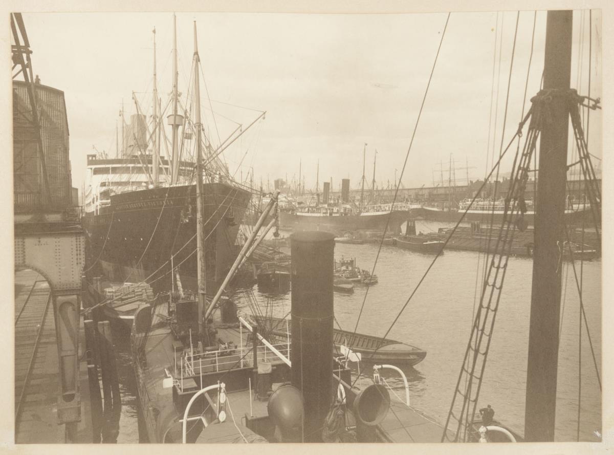Hafen (aus dem Album "Hamburg: Land und Leute der Niederelbe", Nachträge)