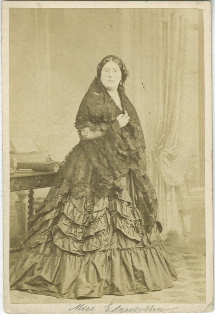 Porträt der Agnes Elsworthy
