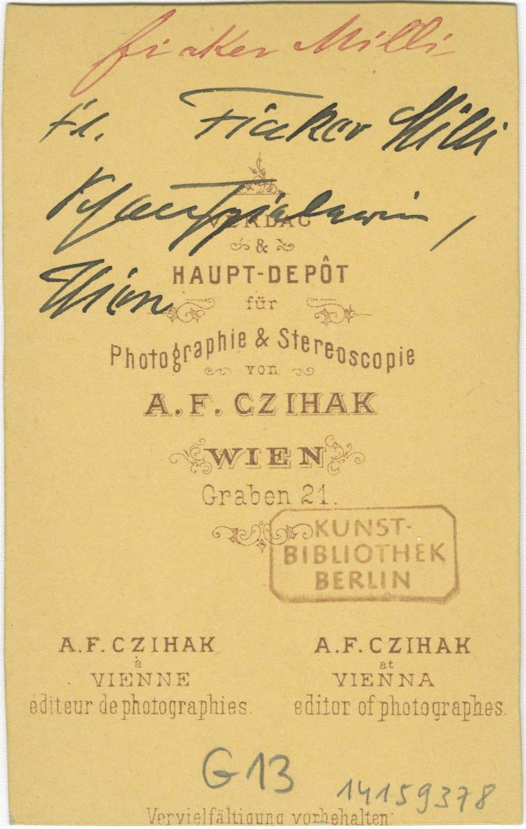 Porträt der Emilie Turecek ("Fiaker-Milli") in Rollenkostüm