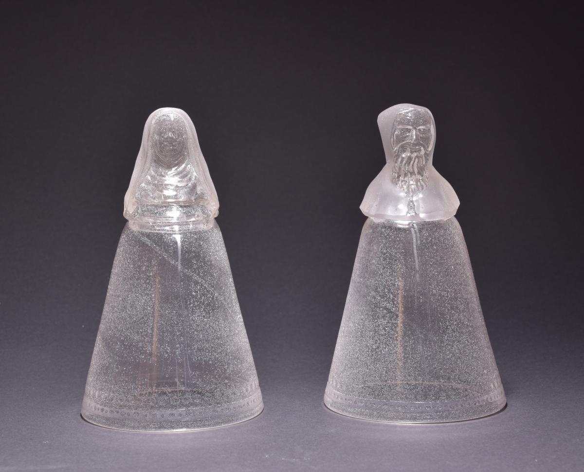 Sturzbecher in Gestalt einer Nonne