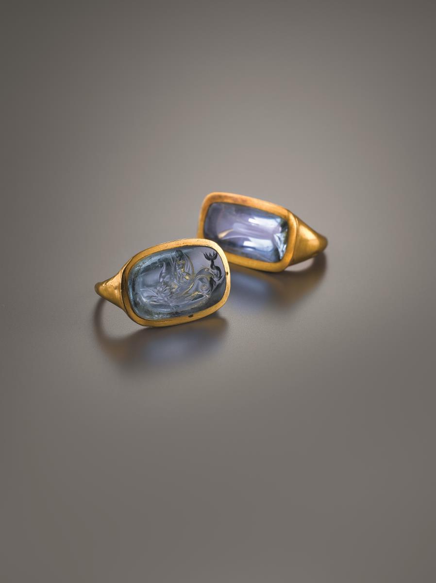 Fingerring mit Aquamarin-Gemme