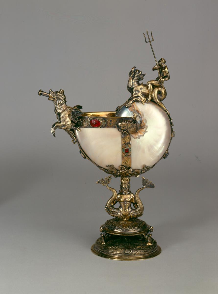 Nautilusgefäß mit Neptunsfigur