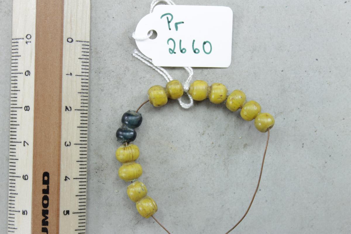Kette aus Glasperlen