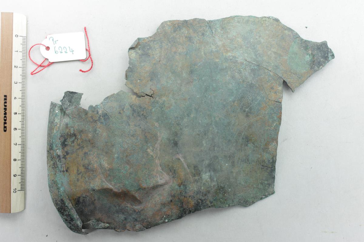 Bronzeschalenfragment