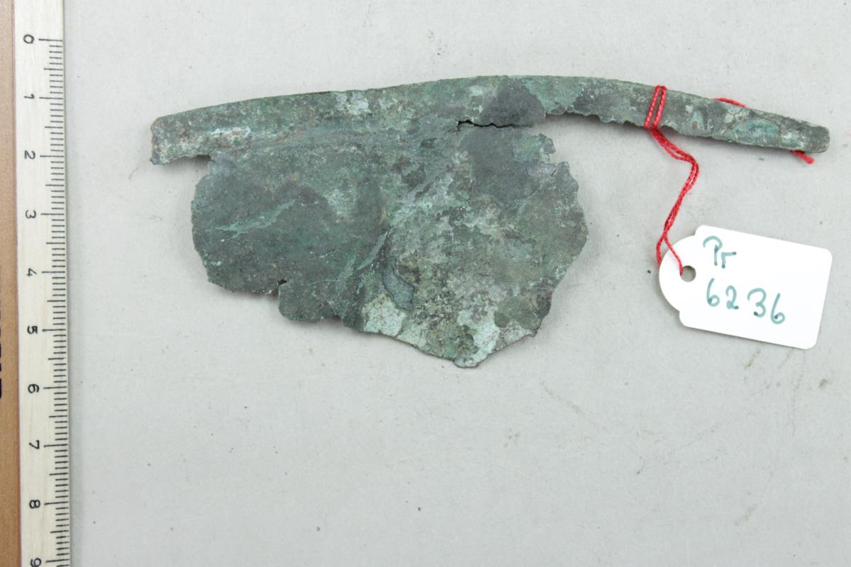Bronzeschalenfragment