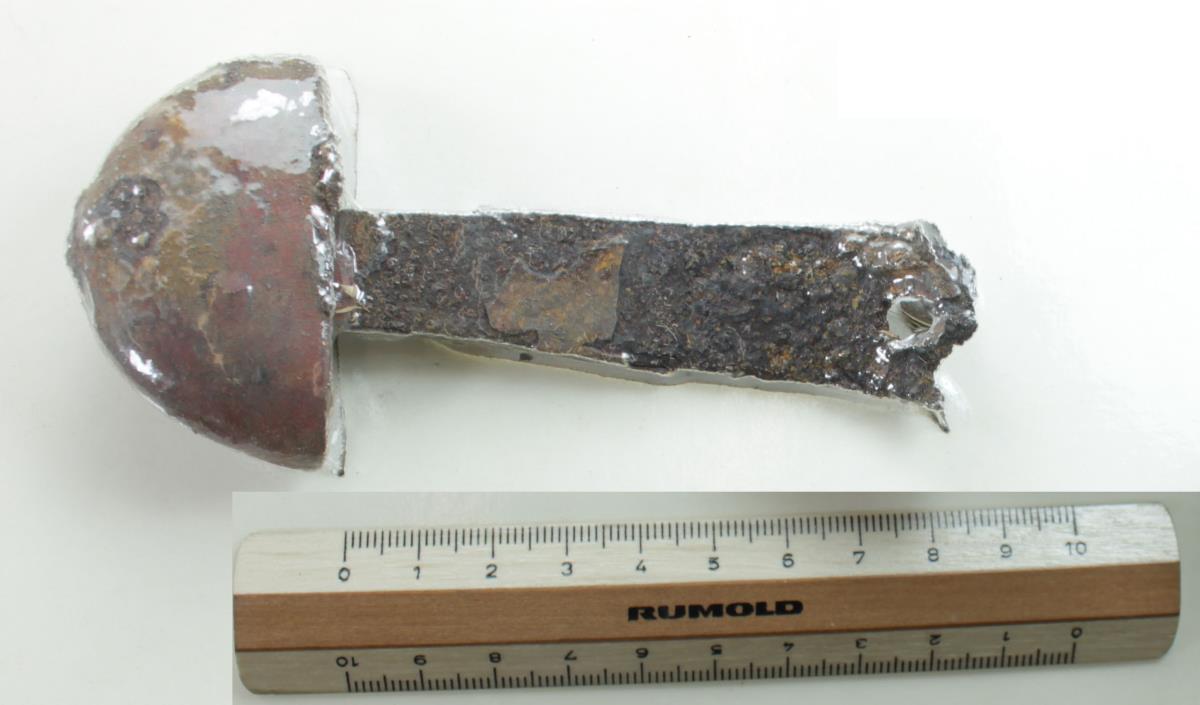 Schwertgrifffragment