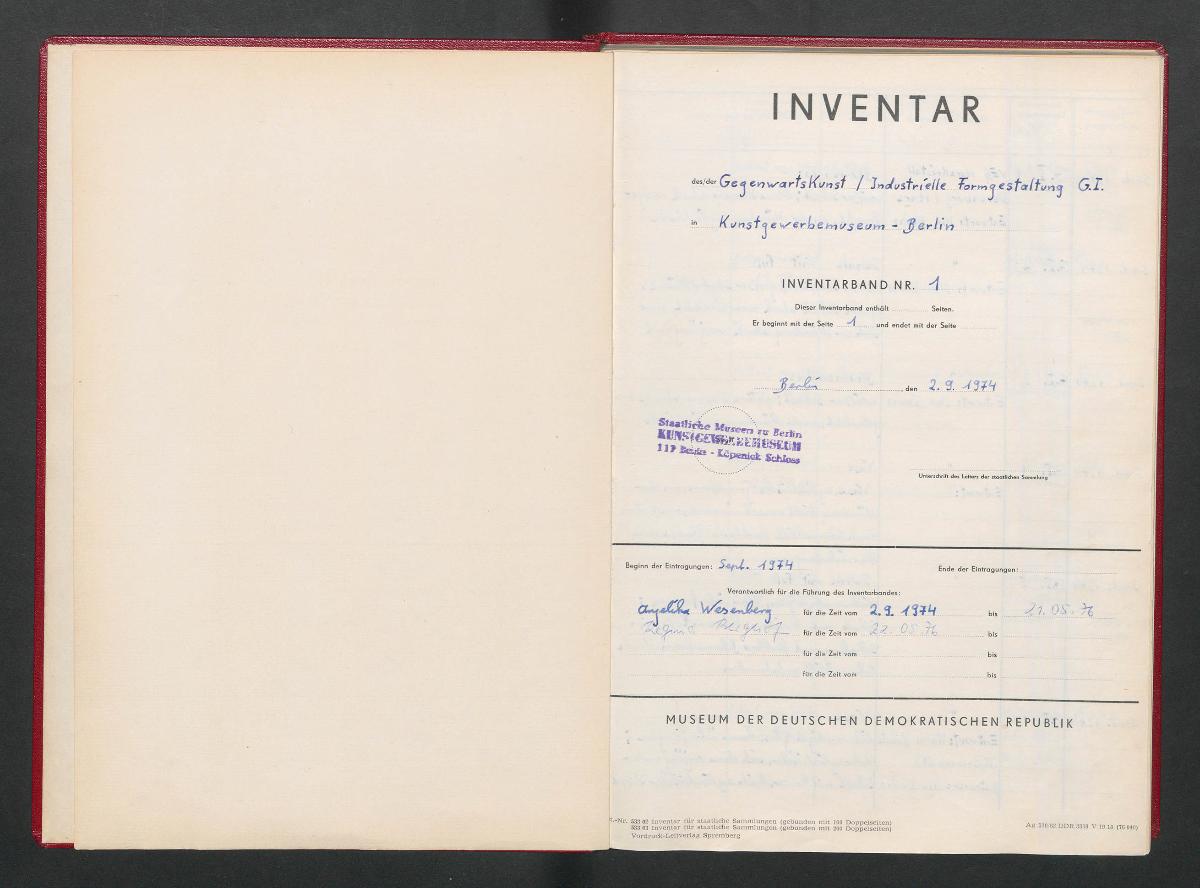 Inventar der Gegenwartskunst / Industrielle Formgestaltung G.I. in Kunstgewerbemuseum - Berlin Inventarbuch 1 1974