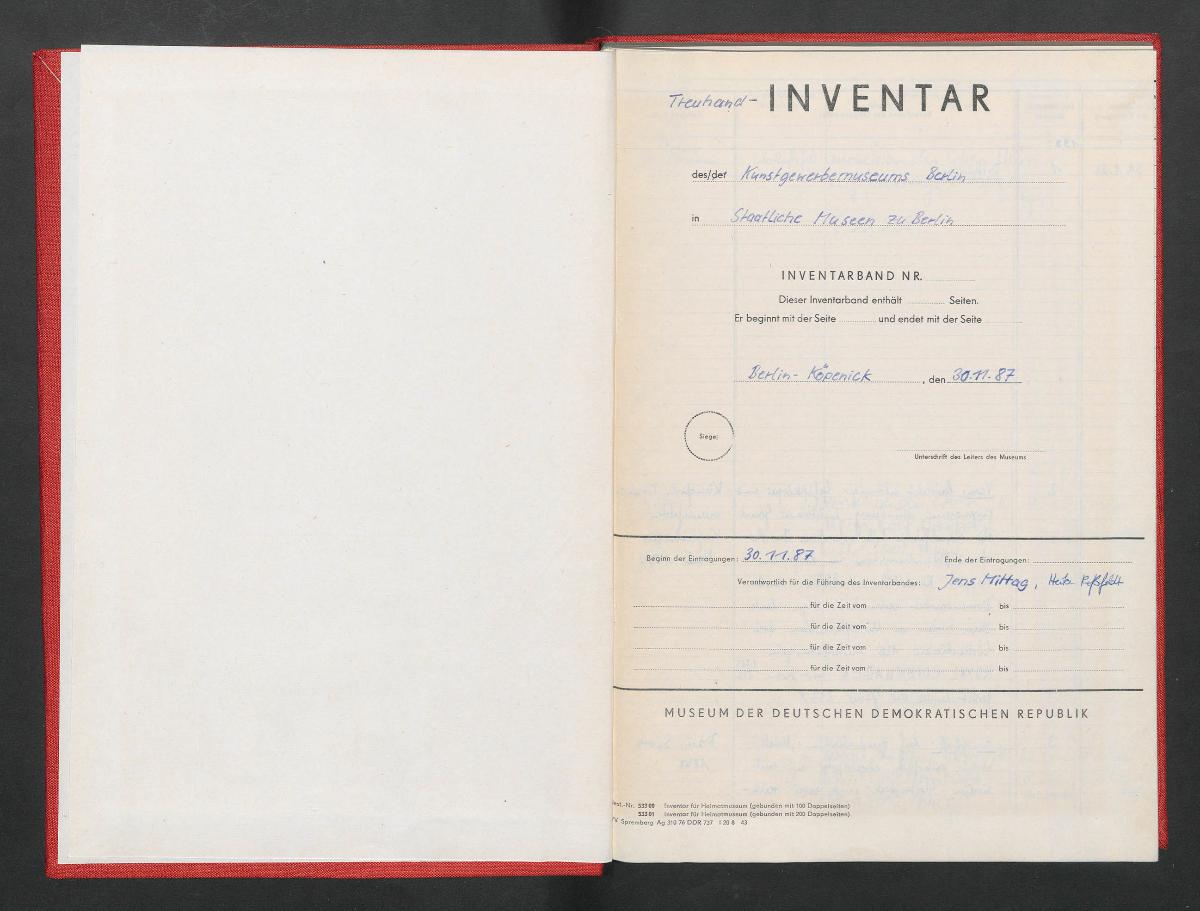 Treuhand-Inventar Eingang des Kunstgewerbemuseums der Staatlichen Museen zu Berlin Berlin - Köpenick 31.1.82