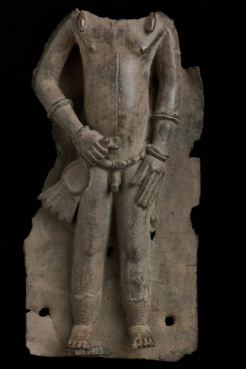 Emada (Diener) mit Fächer