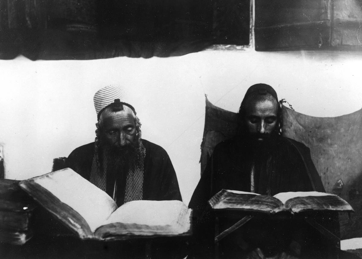 Juden in der Synagoge