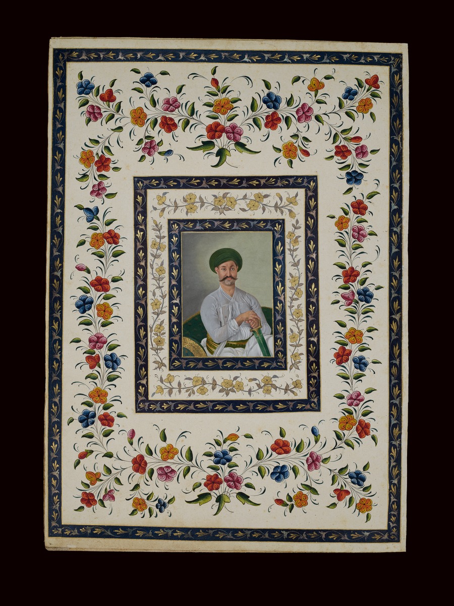 Porträt des Moghulprinzen Mirza Javan Bakht (1749–1788), Rahmen mit Blütendekor