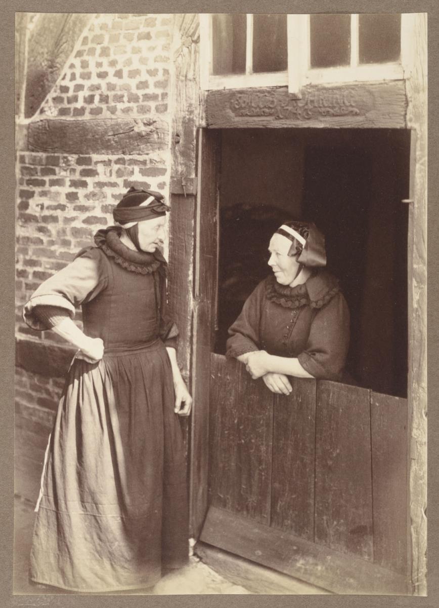 Frau Anna Helmke - Frau Marg. Schrödter, Ostmoorende (aus dem Album "Hamburg: Land und Leute der Niederelbe", Nachträge)