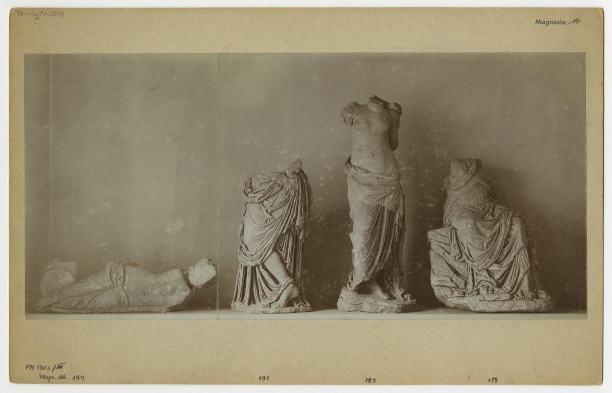 Statuenfragmente aus Magnesia am Mäander
