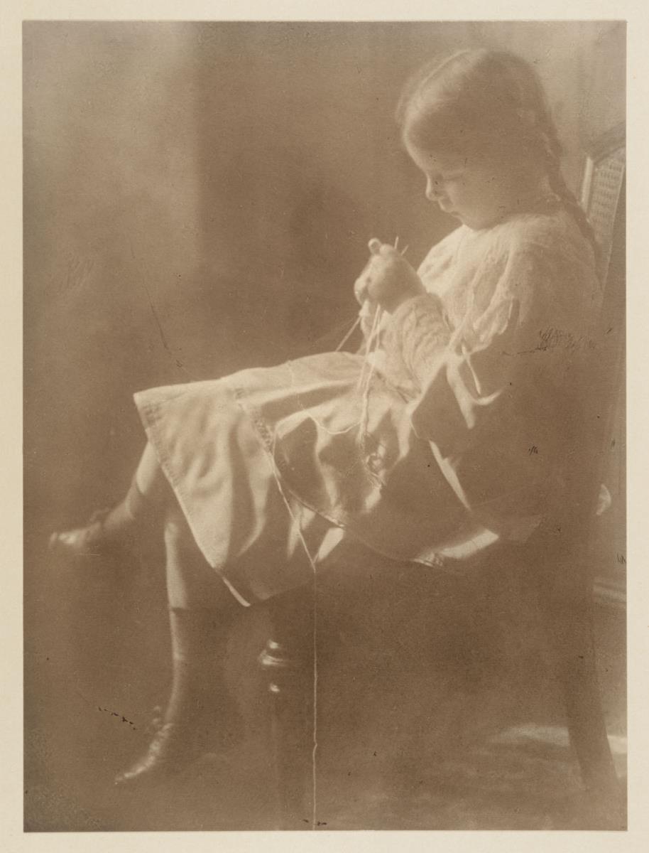 Ohne Titel (Strickendes Mädchen)