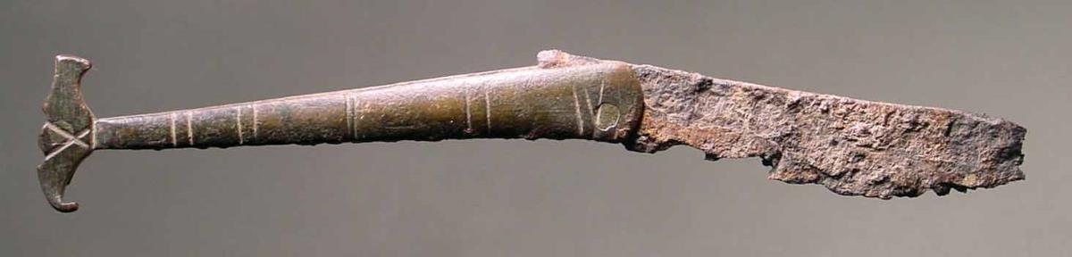 Römisches Bronzeklappmesser mit eiserner Klinge