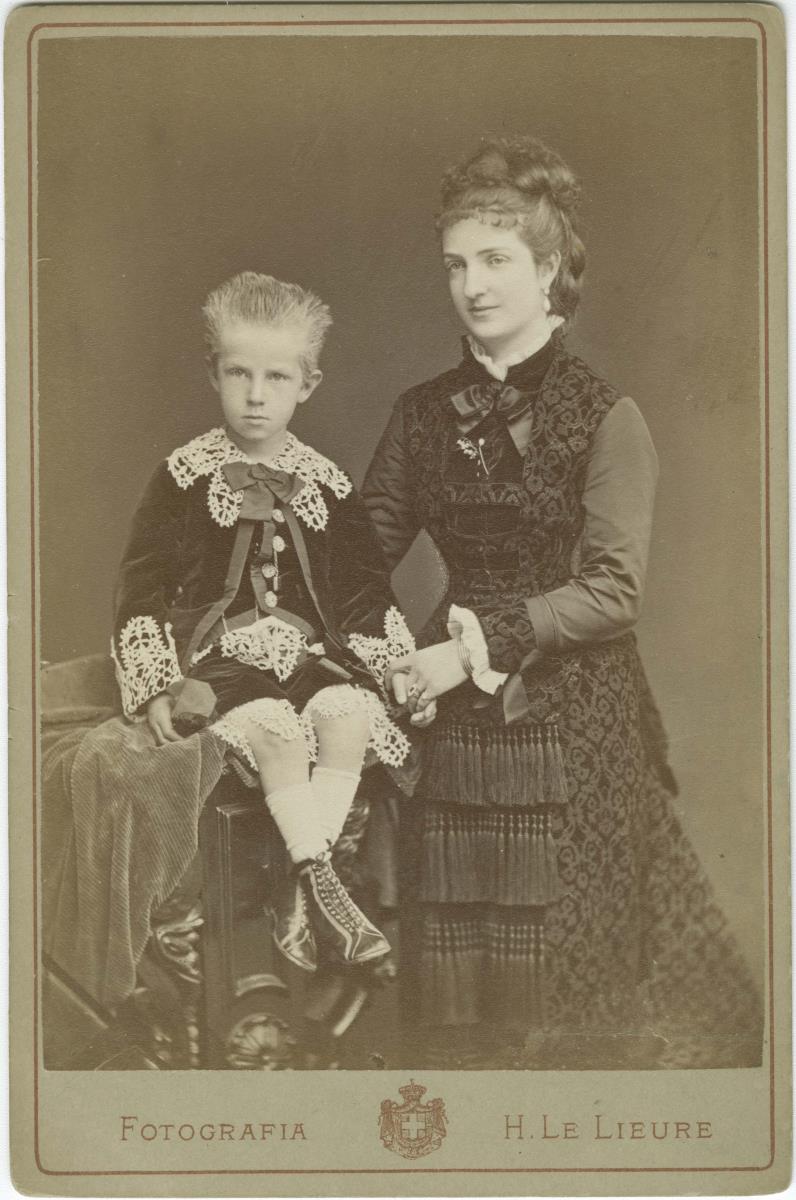 Porträt der Königin Margarethe von Italien und Kronprinz Viktor Emanuel