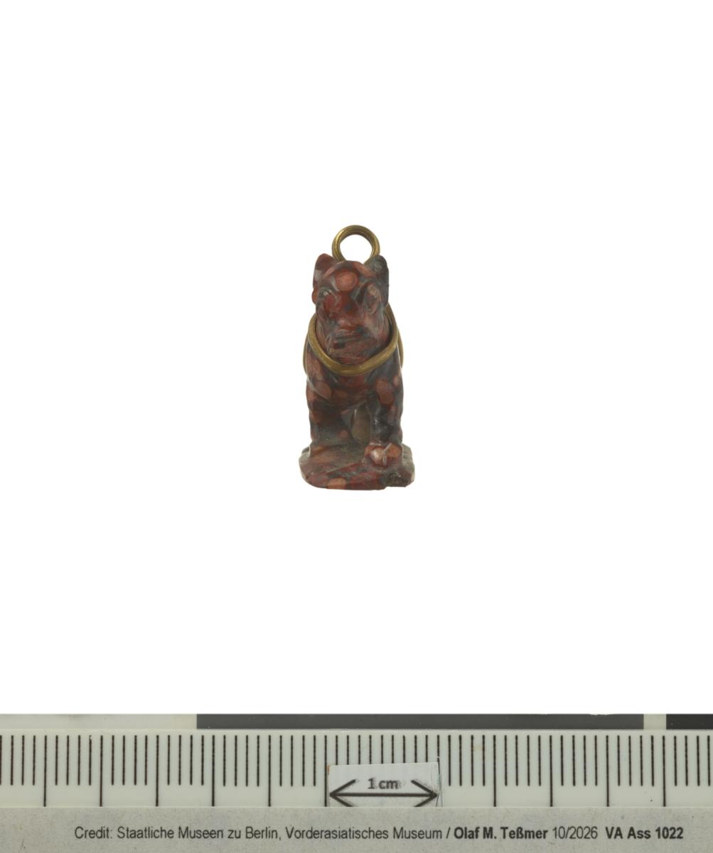 Anhänger in Kälbchengestalt