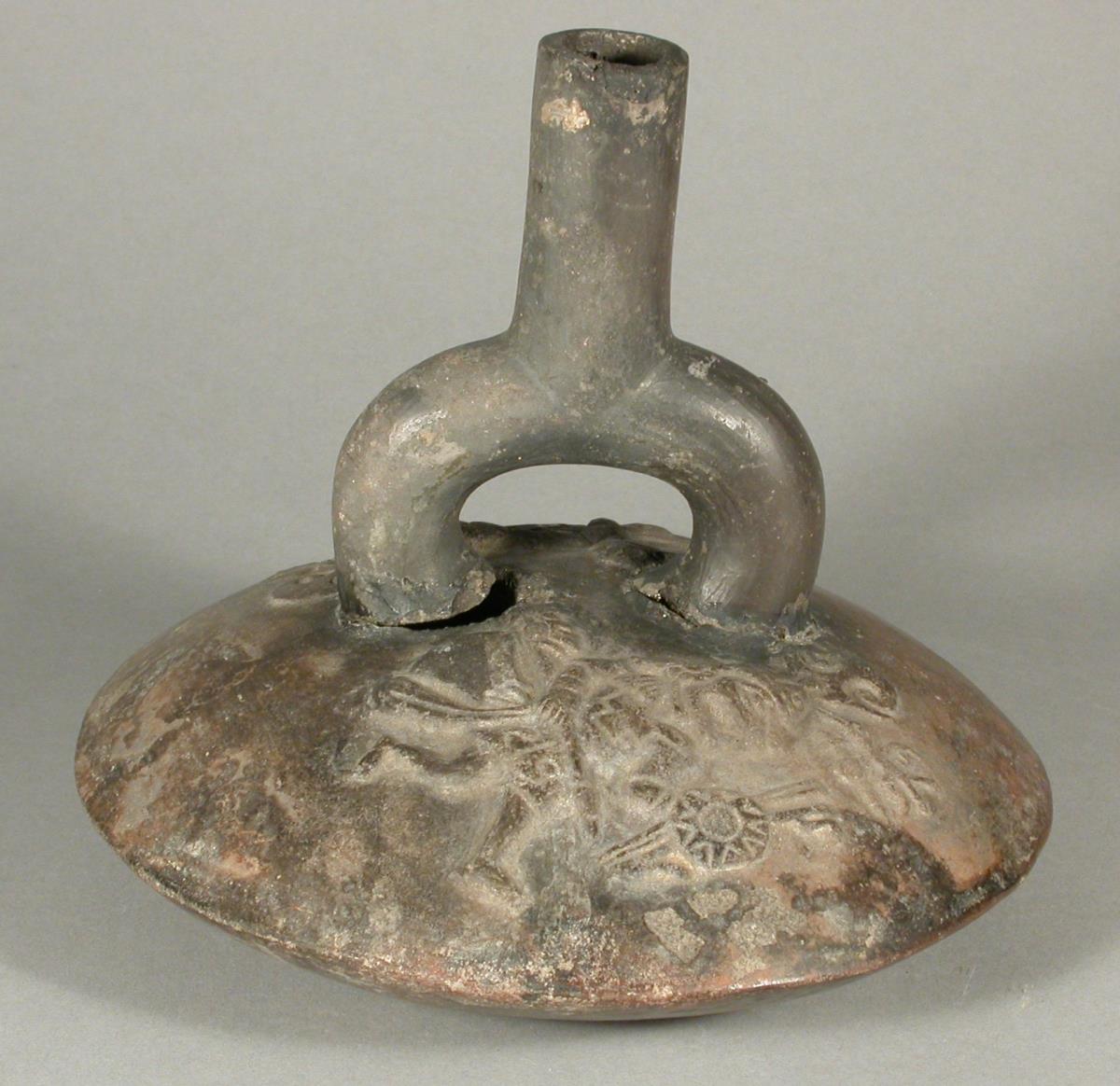 Relief: anthropo-zoomorphe Figuren