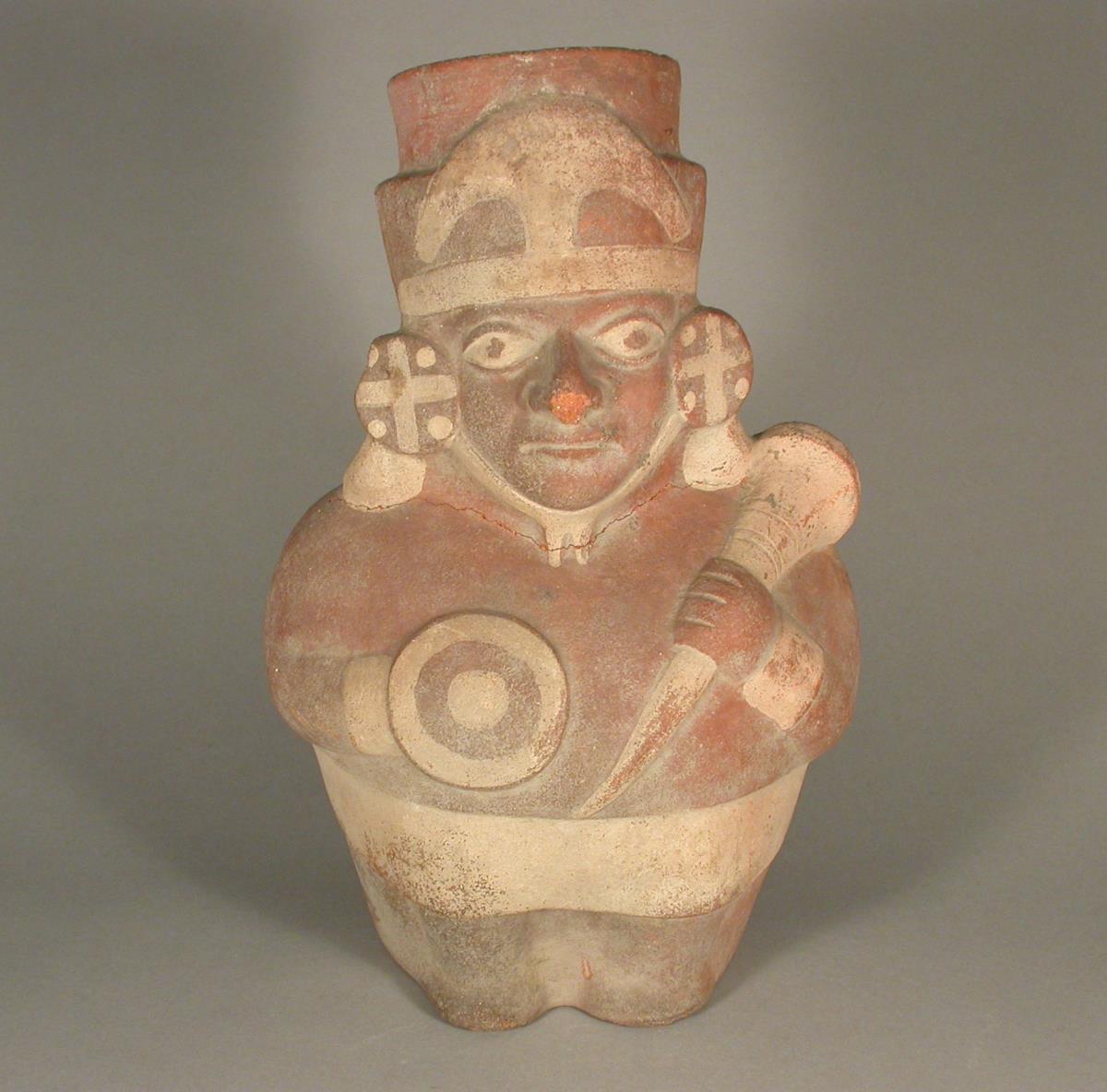 Stehende anthropomorphe Figur