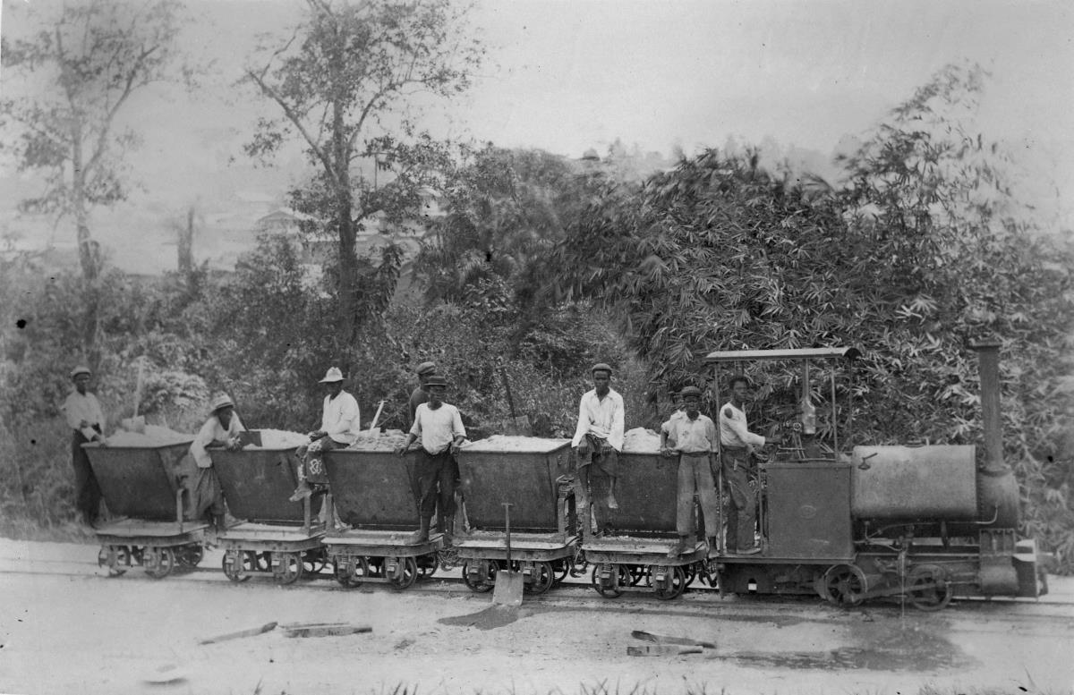 Erdarbeiten für die Eisenbahn