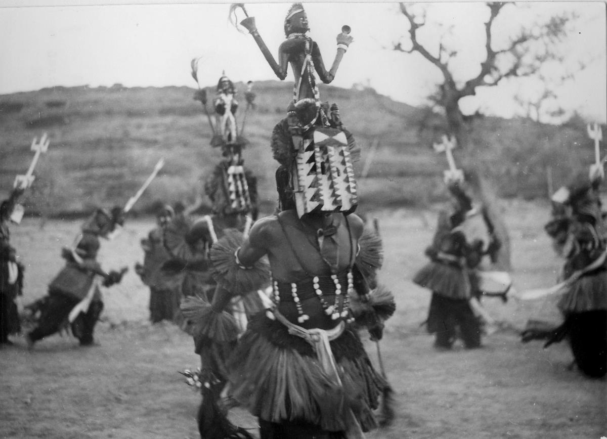 Cercle de Bandigara, Sangha. Danseurs dogons