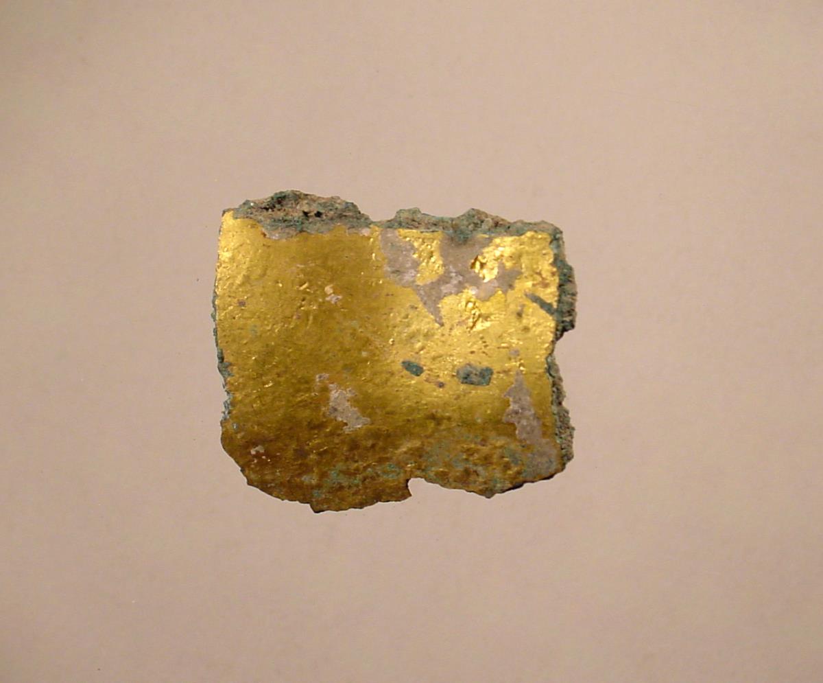 Vergoldetes Fragment einer Bronzestatue