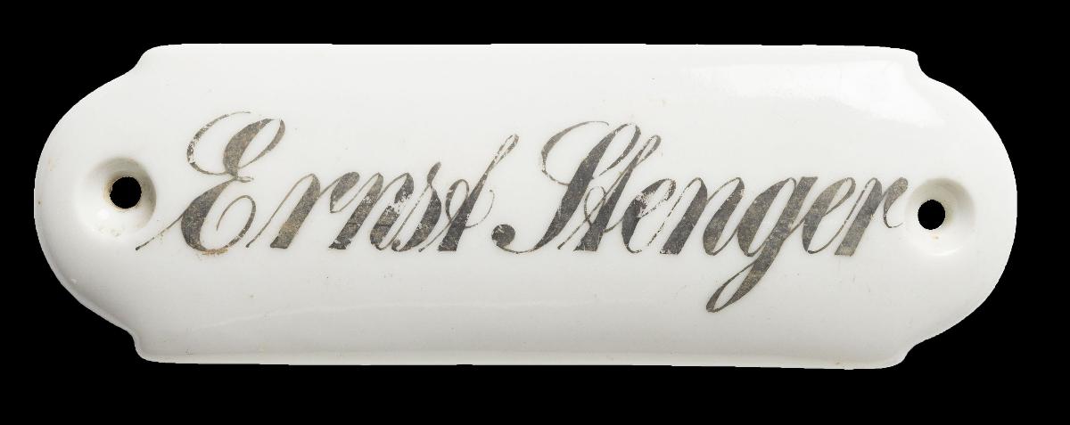 Namensschild "Ernst Stenger"