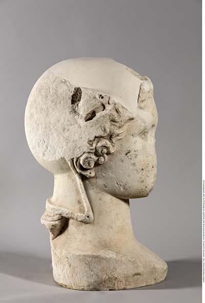 Kolossaler Einsatzkopf der Athena
