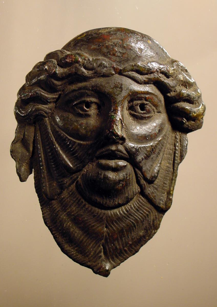Maske mit archaistischen Zügen. Dionysos