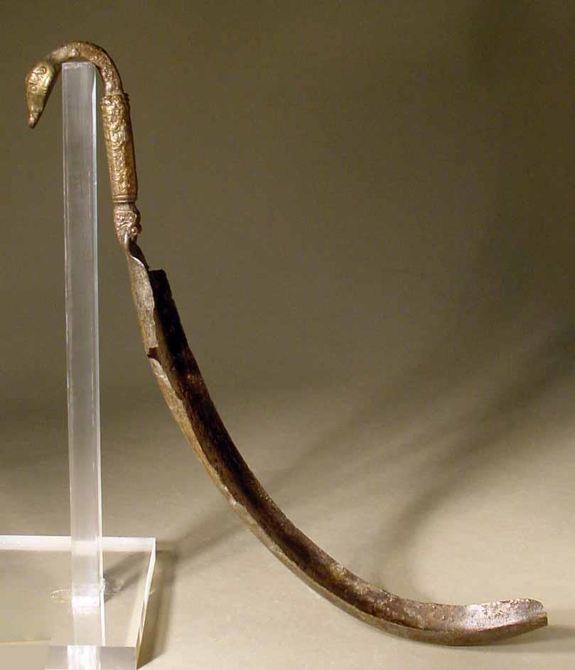 Strigilis mit Vogelkopf