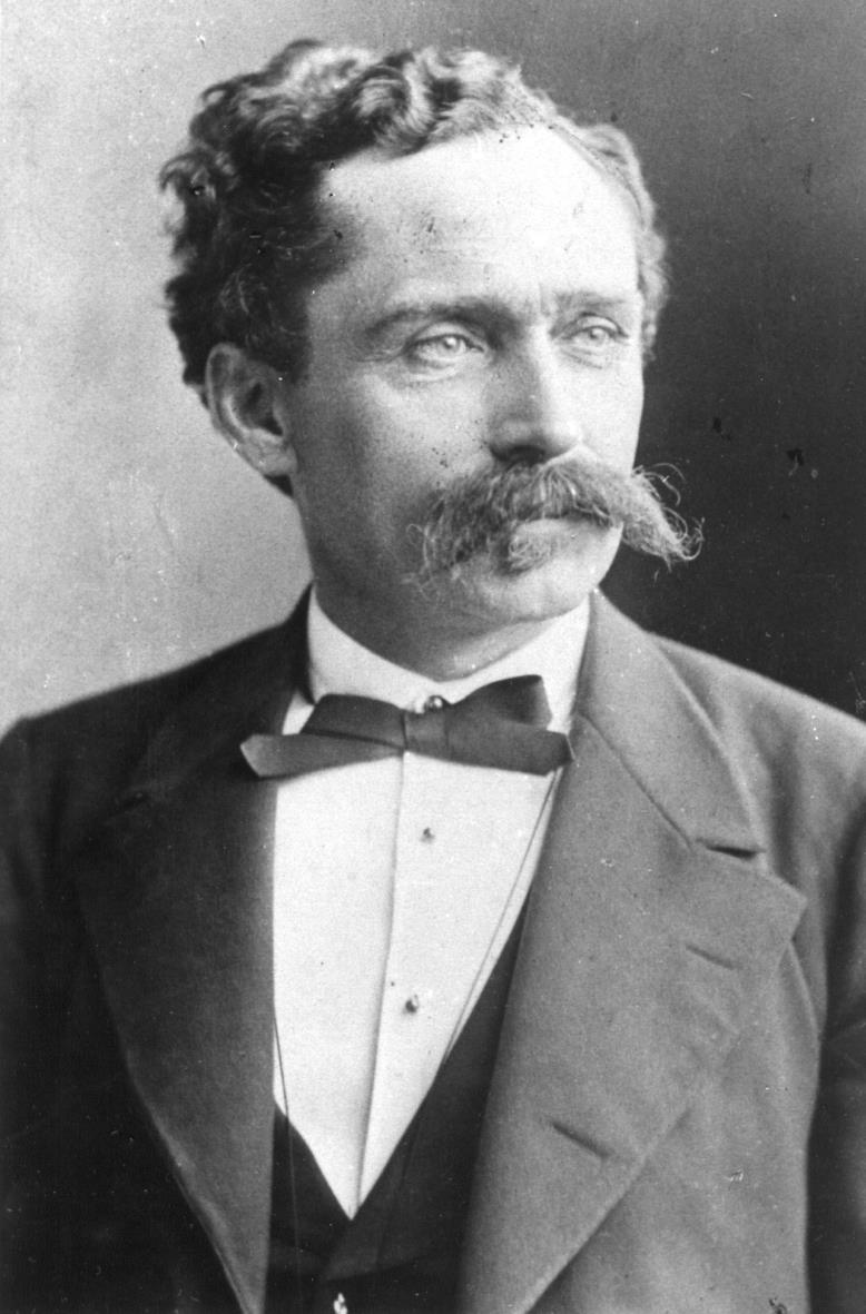 Portraitaufnahme von Gustav Nachtigal