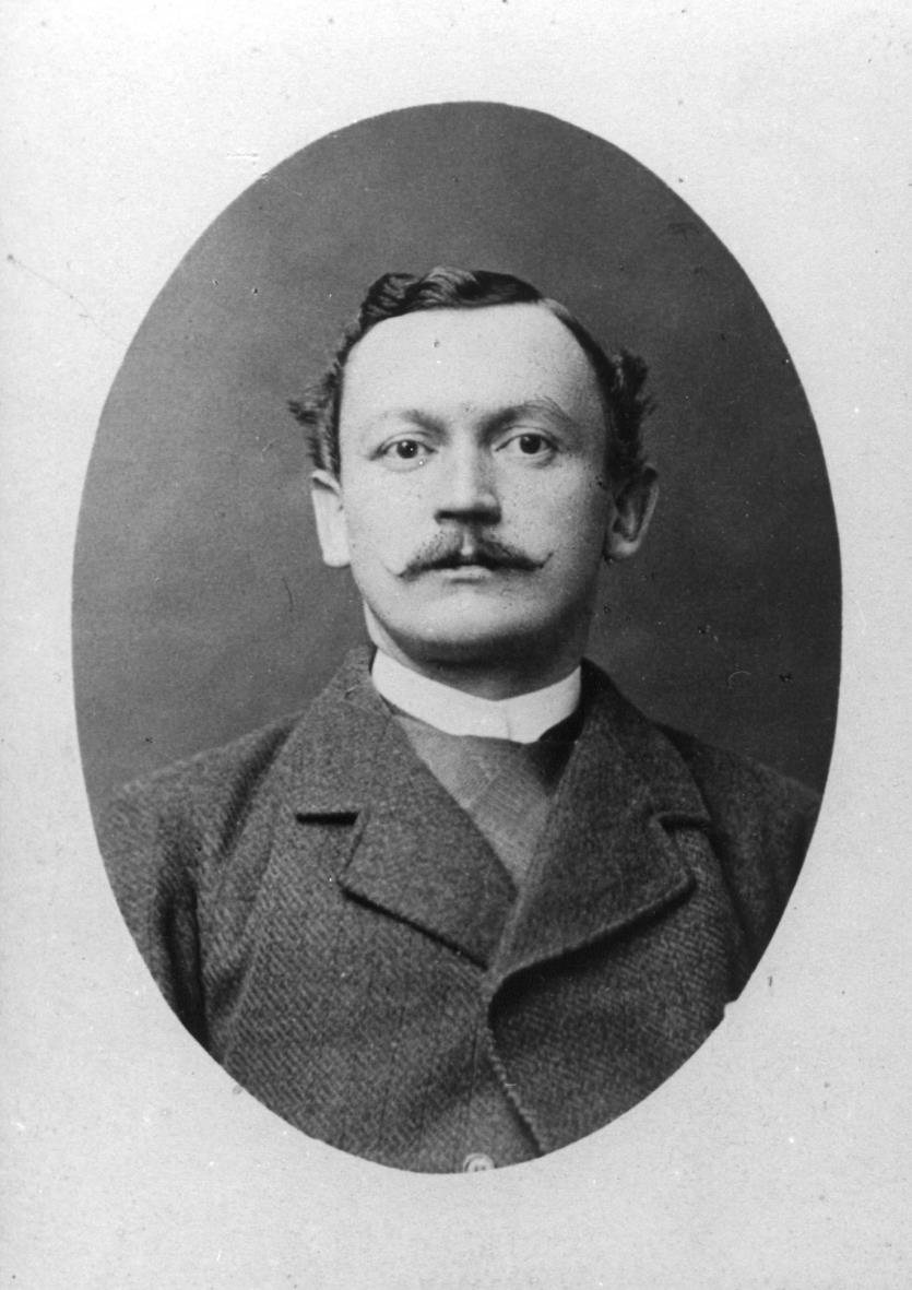 Portraitaufnahme von Hermann Wissmann