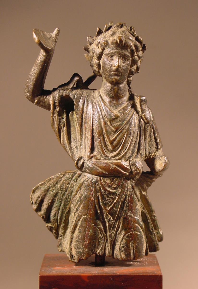 Larenstatuette, tanzend