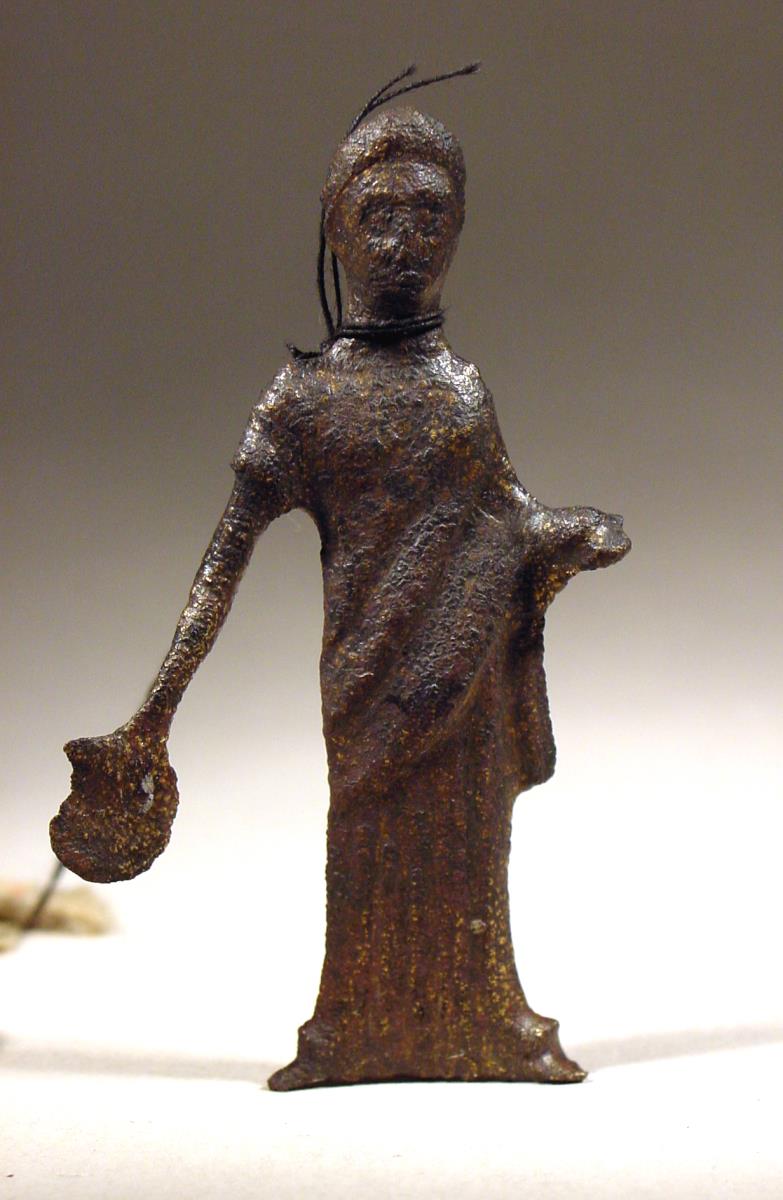 Statuette einer Priesterin