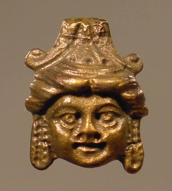 Weibliche Maske, sehr medusenähnlich