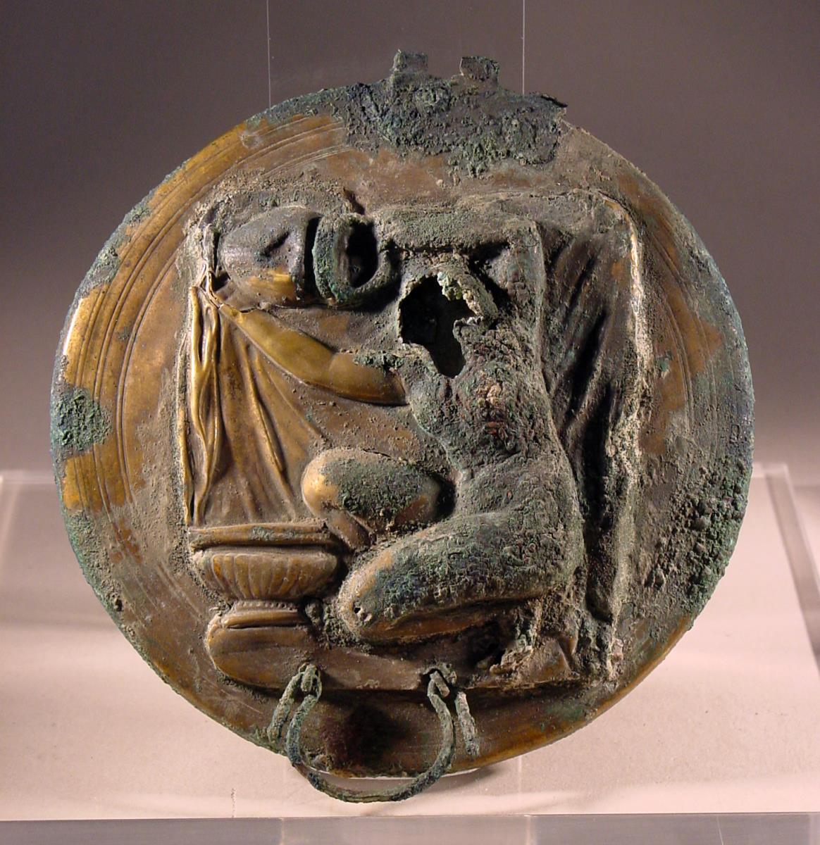 Klappspiegel / Deckel (zu Fr. 12 b) mit nackter Frau beim Baden