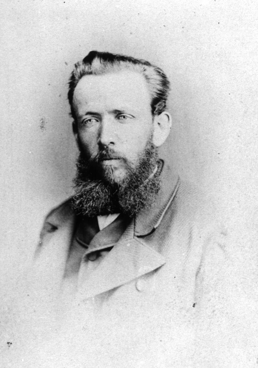 Portraitaufnahme von Dr. Robert Flegel