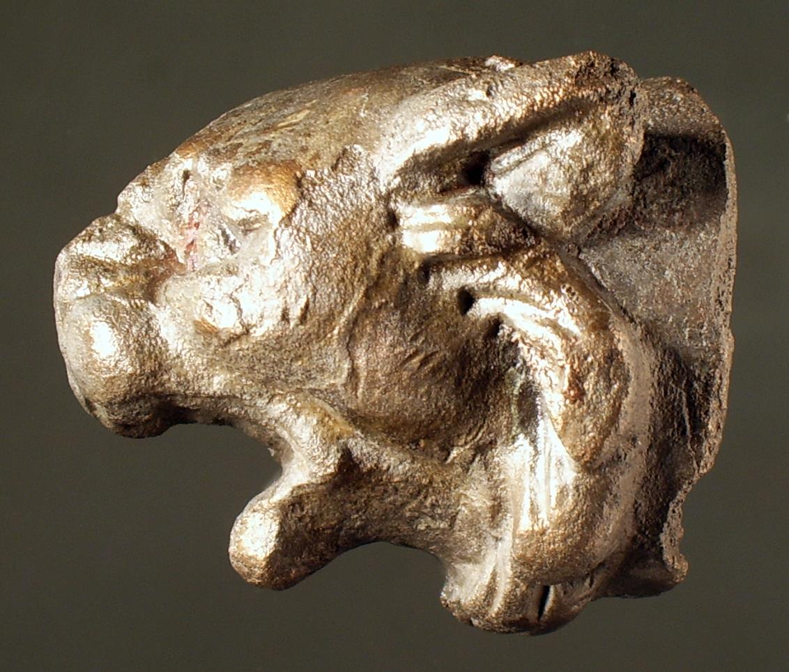 - Objekt ohne Beschreibung - (Pantherkopf)