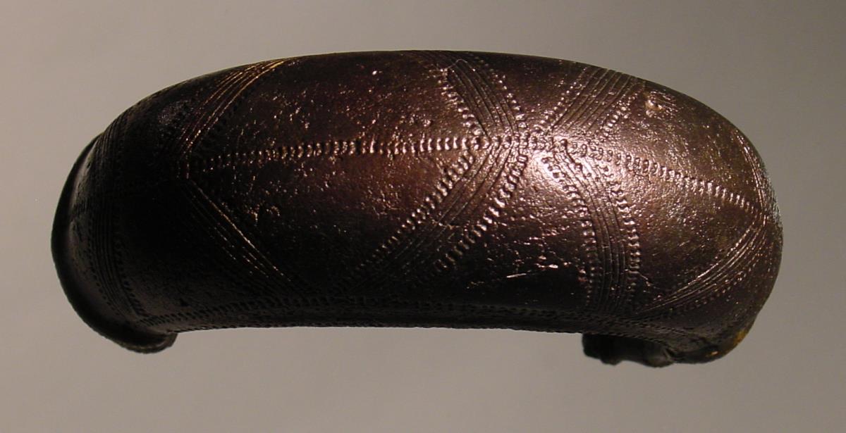 Ungeschlossener Hohlring